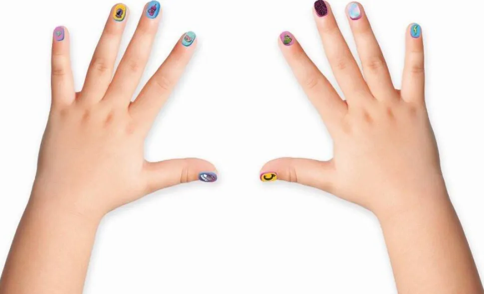 Dark nail art Monster High